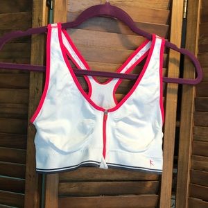 Danskin exercise bra with zipper. See pictures for measurements.